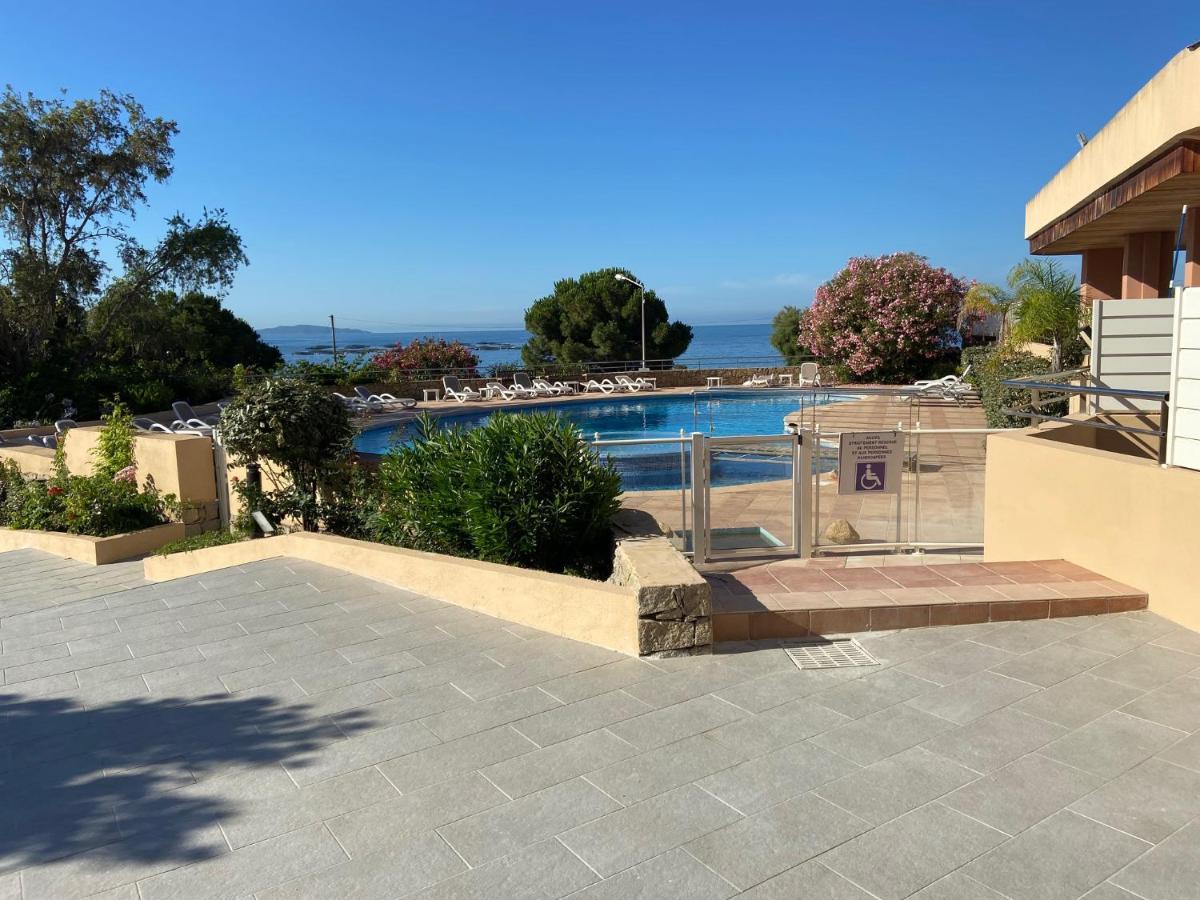 Appartement F2 Vue Dans Avec Piscine